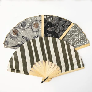 Piraye Gift Endonezya Batik Kumaş El Yapımı Ahşap Yelpaze Büyük Boy  1 Adet