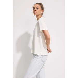 V Yaka Premium Dökümlü T-Shirt