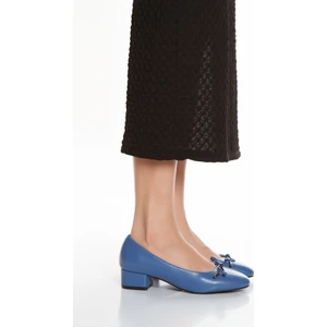 Önü Fiyonklu Alçak Topuk Kadın Ayakkabı