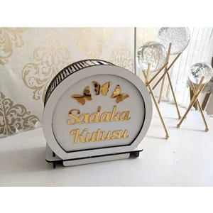 Bir Parça Tasarım Ahşap Sadaka Kutusu Kumbara