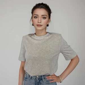 Vatkalı Gri  Omzu Vatkalı Kadın T-Shirt, Pamuklu Penye