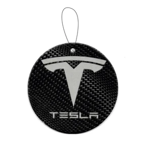 Karbon Detay Üzerine Tesla Logolu Dekoratif Oto Kokusu ve Aksesuarı