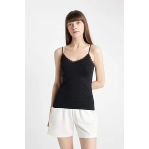 Dantel Detaylı İnce Askılı Pamuklu Siyah İç Atlet-Fall in Love Y5360AZ24AU