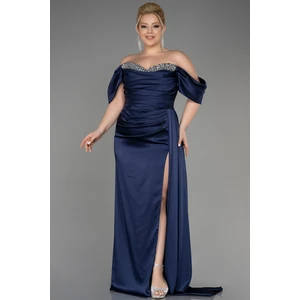 Kayık Yaka Yırtmaçlı Uzun Saten Büyük Beden Abiye ABU3655