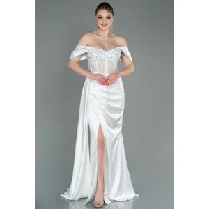 Taşlı Kayık Yaka Yırtmaçlı Uzun Saten Abiye ABU3997