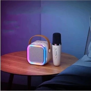 PEMBE Parti-Doğum Günü-Bekarlığa Veda Karaoke Hoparlör Kart/usb Mikrofonlu Işıklı Bluetooth Speaker-Farklı Ses Efektleri-Açık Hava Karaoke Ev Mikrofon Seti