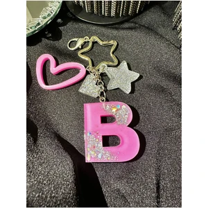 B Harf Pembe Renk Gümüş Renk Glitterli Yıldız Kancalı Vıp Ekstra Figürlü Epoksi Harf Anahtarlık