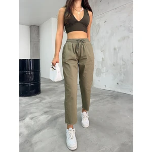 Kadın Pamuklu ve Likralı Yüksek Bel Dar Kesim Cepli Pantolon