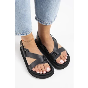 Azelya Kadın   Tokalı Atkılı Siyah Sandalet