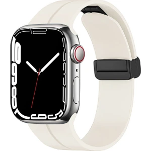Apple Watch 7 45MM Uyumlu Kordon Silikon Metal Mıknatıslı Toka Krd-84 Kayış, Soft White