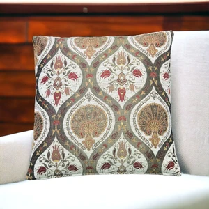 Pillows Store Geleneksel Karanfil Desenli Beyaz Kırlent Kılıfı 45 x 45 cm