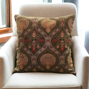 Pillows Store Geleneksel Karanfil Desenli Koyu Yeşil Kırlent Kılıfı 45 x 45 cm