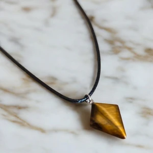 Mga Doğaltaş Kılıç Kaplan Gözü Doğal Taş Kolye Orijinal Değerli Taş Kolye Kesim Orijinal Doğal Taş Kolye