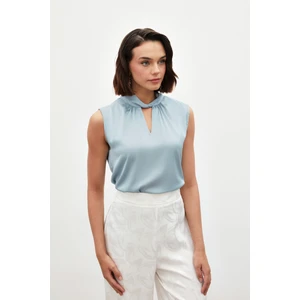 Yaka Detaylı Saten Bluz - Bebe Mavi