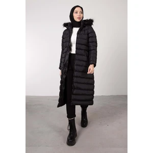 24K0567 Mont Şişme Kapşonlu - Naqshe - 24K0567 - Siyah - 46