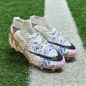 Çoraplı Krampon Futbol Ayakkabısı