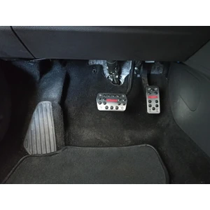 Focus Içın Uyumlu 2010-2019 Pedal Setı Kırmızı Yazılı At
