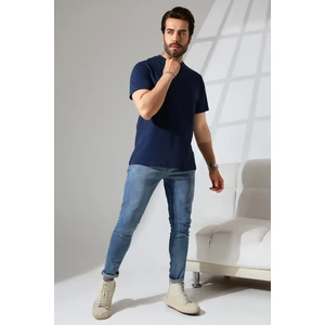 Erkek Pamuklu Penye Kompakt Bisiklet Yaka Comfort Fit Basic T-Shirt 21751 Lacivert