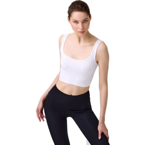 Premium - Kadın Beyaz Seamless Orta Boy Kare Yaka Crop Top Büstiyer