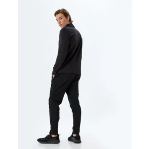 Spor Eşofman Altı Lastikli Paça Beli Bağcıklı Fermuarlı Cep Detaylı