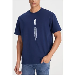 Dikey Baskılı Erkek T-Shirt