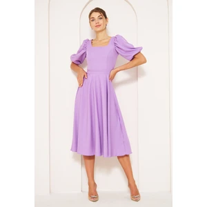 Kare Yaka Kısa Balon Kol Kolları Lastikli Dokuma Dökümlü Kumaş Midi Boy Elbise