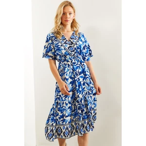 Kadın Anvelop Yaka Beli Büzgülü Eteği Fırfır Detaylı Elbise