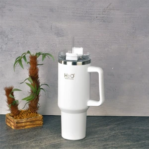 Termos Pıpetlı Maxı Kupa
 1200 ml * Beyaz