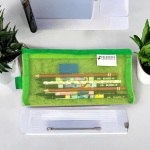 Yeşil Kalemlik / Taşıma Çantası+ Bileklik