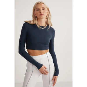 Essie Kadın Bisiklet Yaka Slim Fit Uzun Kollu Crop Petrol Mavisi Bluz