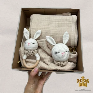 Adana Kadın Kooperatifleri Birliği Sevimli Hediyelik Uyku Arkadaşı Seti Kutulu(3 Parça) Bej