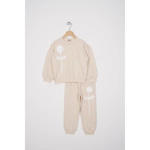 Gül Detaylı Paçası Lastikli Taş Renk Kız Çocuk Eşofman Takımı