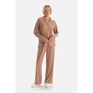 Bej Örgü Detaylı Pantolon