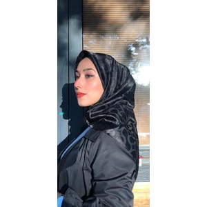 Parlak Desenli Eşarp