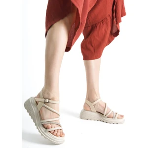 Shoes Bej Taşlı Tokalı Sandalet