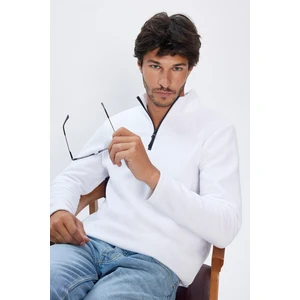 Erkek Standart Fit Rahat Kesim Tüylenme Yapmayan Soğuk Geçirmez Ekru Dik Yaka Polar Sweatshirt