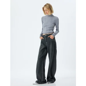 Triko Kazak Dik Yaka Dokulu Uzun Kollu