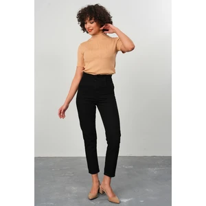 Kadın Siyah %100 Pamuk Gabardin Kemer Büzgülü Mom Pantolon - 2614