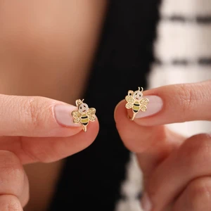 Sembol Gold Altın Çocuk Küpesi Arı Form