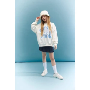 Kız Çocuk Oversize Geniş Kalıp Bisiklet Yaka Baskılı Sweatshirt B9687A824SP