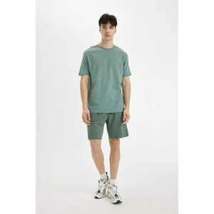 Slim Fit Dar Kesim Dar Paça Cepli Basic Düz Şort B8673AX24SM