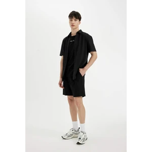 Slim Fit Dar Kesim Dar Paça Cepli Basic Düz Şort B8673AX24SM