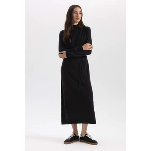 Regular Fit Yarım Balıkçı Yaka Basic Düz Yırtmaçlı Uzun Kollu Maxi Triko Elbise A9807AX23WN