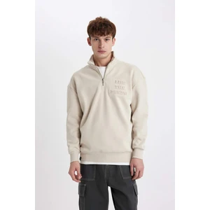 Comfort Fit Dik Yaka Baskılı Sweatshirt B0254AX23WN