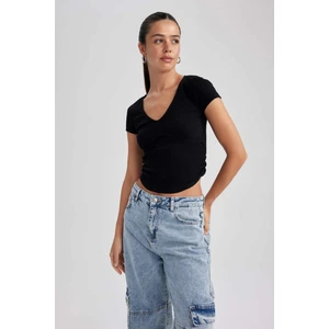 Slim Fit Dar Kesim V Yaka Fitilli Kaşkorse Kısa Kollu Tişört B2022AX23HS