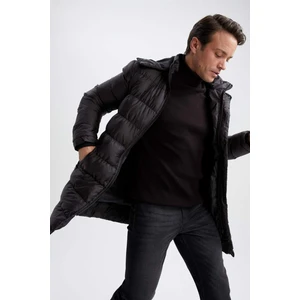 Slim Fit Kapüşonlu Şişme Mont Y7149AZ22WN
