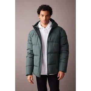 Regular Fit Kapüşonlu Fermuar Kapamalı Çift Cepli Şişme Mont A2274AX23WN