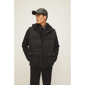 Regular Fit Kapüşonlu Cepli Şişme Yelek W5509AZ23AU