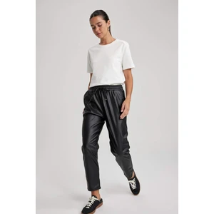 Jogger Cepli Yüksek Bel Suni Deri Pantolon V8072AZ23WN