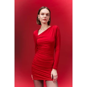 Bodycon Vücudu Saran Basic Düz Kayık Yaka Drapeli Uzun Kollu Mini Kırmızı Abiye Elbise C4365AX24SP